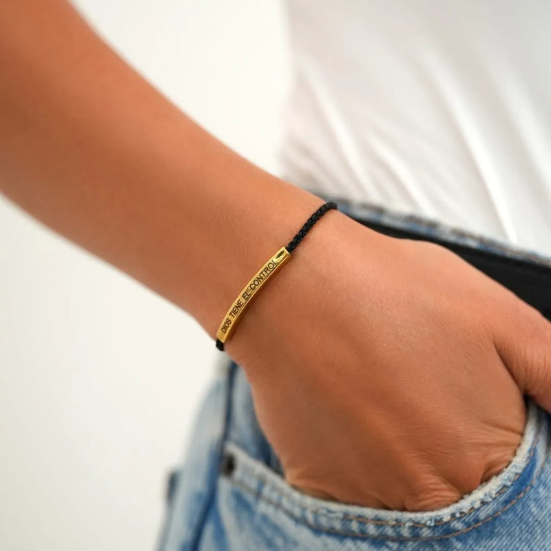 Pulsera "Dios Tiene el Control" - Acero Inoxidable con Mensaje de Fe Unisex